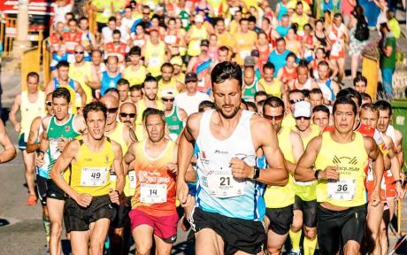 Team BFBS ran the Royal Parks Half Marathon to raise cash for Big Salute beneficiaries.