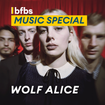 Amy Casey meets Wolf Alice